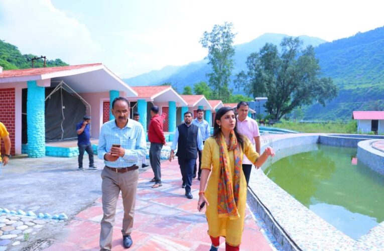 जिलाधिकारी ने सतपुली झील व एंगलर हट का लिया जायज़ा, टिप इन टॉप पर लगेगा टेलिस्कोप