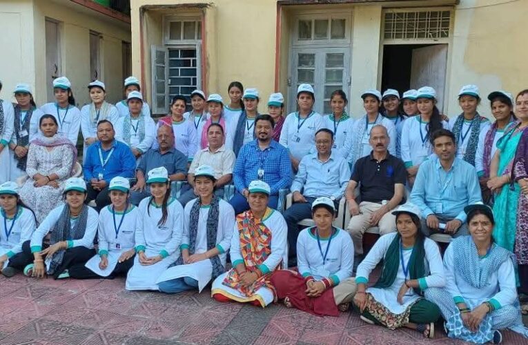 प्रशिक्षण कार्यक्रम का हुआ समापन, तीनों विकास खण्डों की 32 युवतियों ने लिया प्रशिक्षण, मुख्य विकास अधिकारी ने की आरसेटी के प्रशिक्षण की सराहना, कहा-ग्रामीण युवतियां प्रशिक्षणों से होंगी आत्मनिर्भर