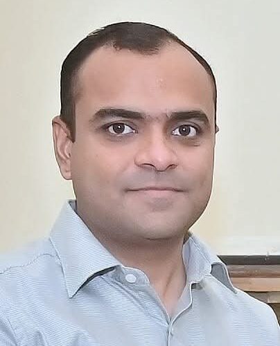 प्रशासनिक व्यवस्था में पारदर्शिता तथा जवाबदेही तय किए जाने के लिए जिलाधिकारी मयूर दीक्षित ने पांच राजस्व निरीक्षकों का किया स्थानांतरण