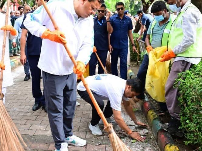 मुख्यमंत्री पुष्कर सिंह धामी ने स्वच्छ उत्सव-2025 कार्यक्रम का किया शुभारंभ, कहा-17 सितंबर से 2 अक्टूबर तक प्रदेश भर में सेवा स्वच्छता से संबंधित नियमित कार्यक्रम किए जाएंगे