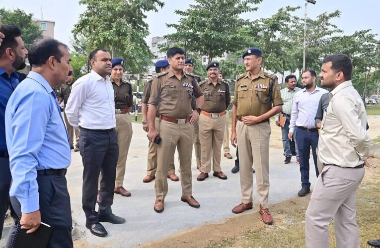 राष्ट्रपति के प्रस्तावित दौरे की तैयारियों को लेकर  पतंजलि विश्वविद्यालय पहुँचकर डीएम-एसएसपी ने लिया तैयारियों का जायज़ा