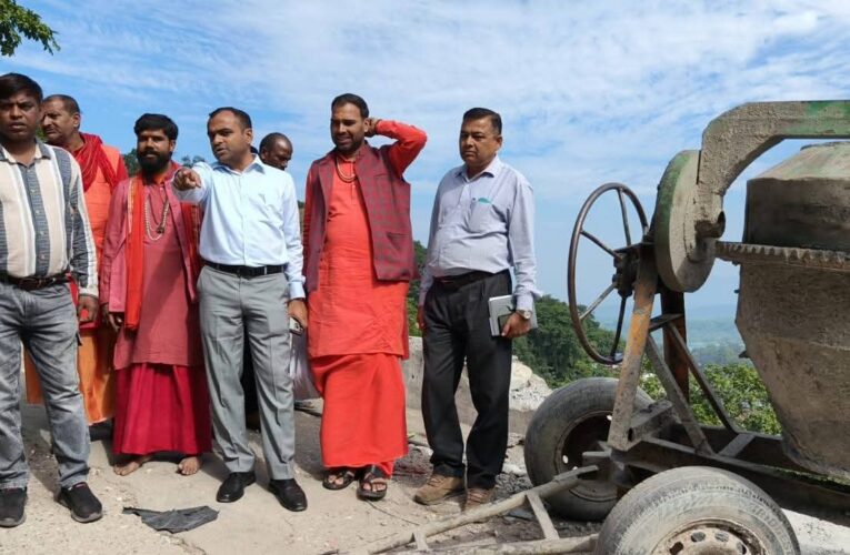कार्तिक पूर्णिमा पर हो बेहतर भीड नियन्त्रण एवं प्रबन्धन व्यवस्था: डीएम, जिलाधिकारी मयूर दीक्षित ने लिया सुरक्षा व्यवस्थाओं का जायजा