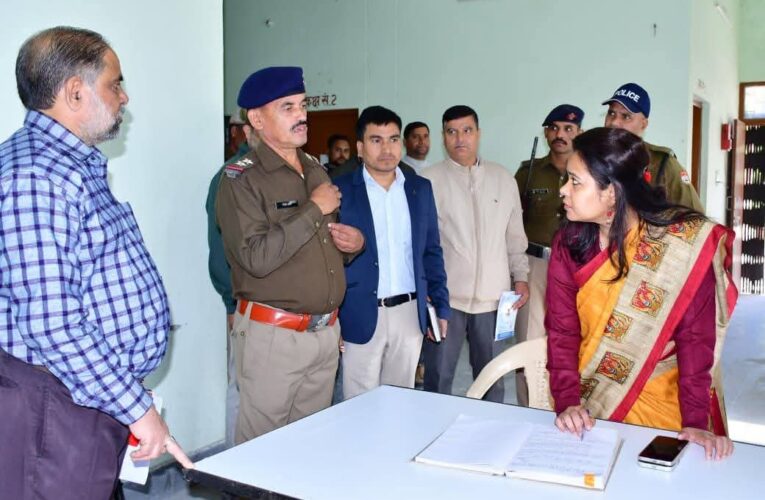 बागेश्वर डीएम आकांक्षा कोंडे ने किया ईवीएम वेयरहाउस का मासिक निरीक्षण, सुरक्षा व्यवस्था को परखा