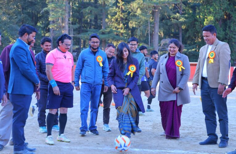 पौड़ी में खेल संस्कृति की नयी कहानी: जिलाधिकारी की पहल से कंडोलिया बना फुटबॉल का केंद्र