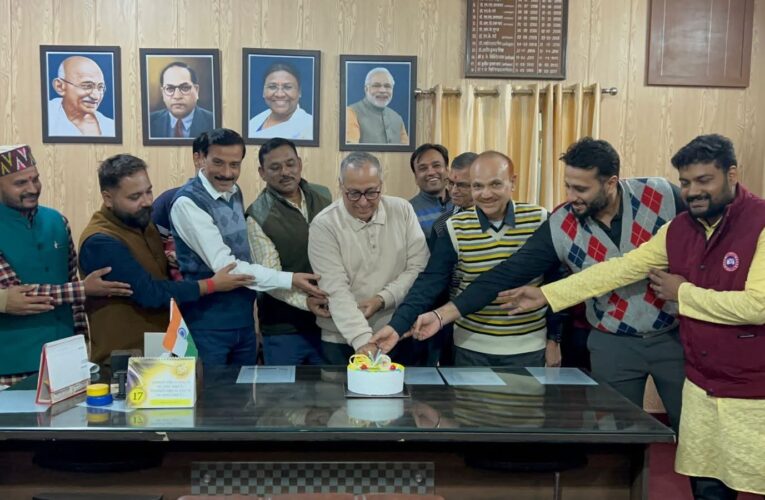 महिला समाज की रोशनी, परन्तु उस रोशनी की चमक हैं पुरुष  : डॉ सरोज शर्मा, महाविद्यालय में बड़े उत्साह से मनाया गया अंतर्राष्ट्रीय पुरुष दिवस