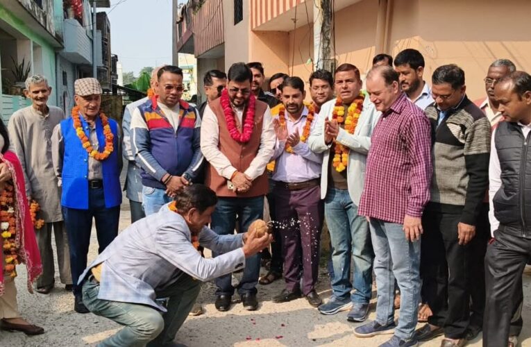 नगर पालिका शिवालिक नगर के अध्यक्ष राजीव शर्मा द्वारा सुभाष नगर वार्ड नंबर 8 में विकास कार्यों का शुभारम्भ