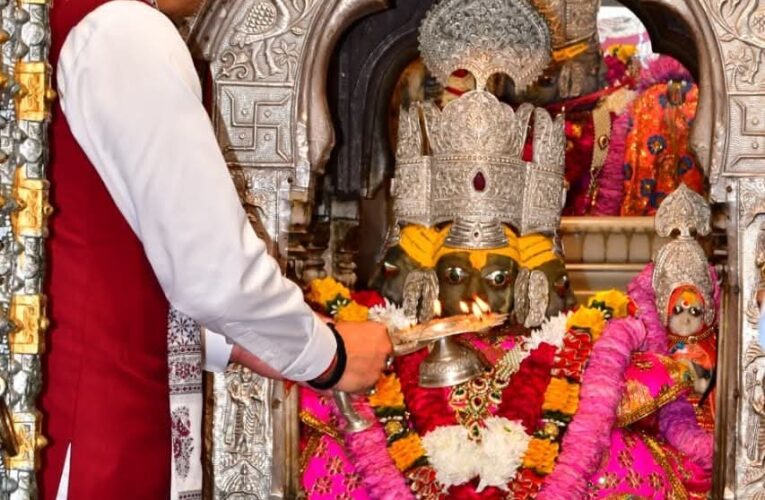 मुख्यमंत्री पुष्कर सिंह धामी ने तीर्थराज पुष्कर स्थित श्री ब्रह्मा जी मंदिर में की पूजा-अर्चना, उत्तराखंड राज्य सहित समस्त प्रदेशवासियों के सुख-समृद्धि एवं मंगलमय जीवन की कामना की