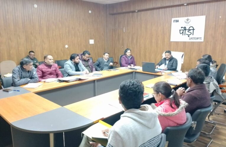 जिला गंगा समिति बैठक: स्वच्छता, प्रदूषण नियंत्रण और कूड़ा प्रबंधन की समीक्षा, गंगा संरक्षण कार्यों की प्रगति रिपोर्ट प्रस्तुत करें अधिकारी: सीडीओ