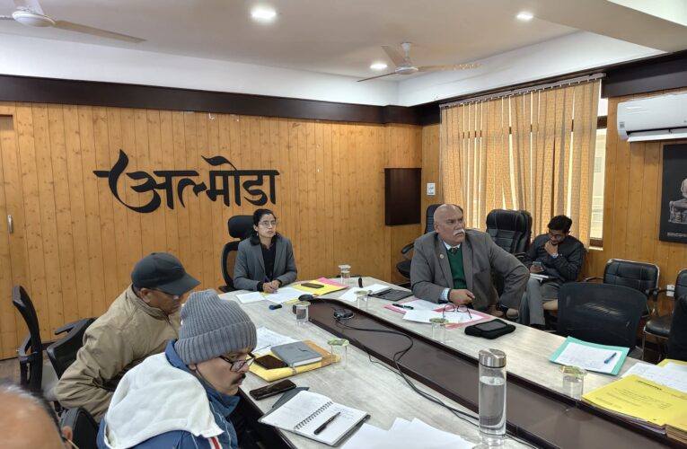 शहीदों के सम्मान में जनपद में प्रस्तावित शहीद द्वार एवं स्मारकके निर्माण की प्रगति की समीक्षा बैठक संपन्न, अपर जिलाधिकारी युक्ता मिश्र ने कार्यों में गति लाने के दिए निर्देश