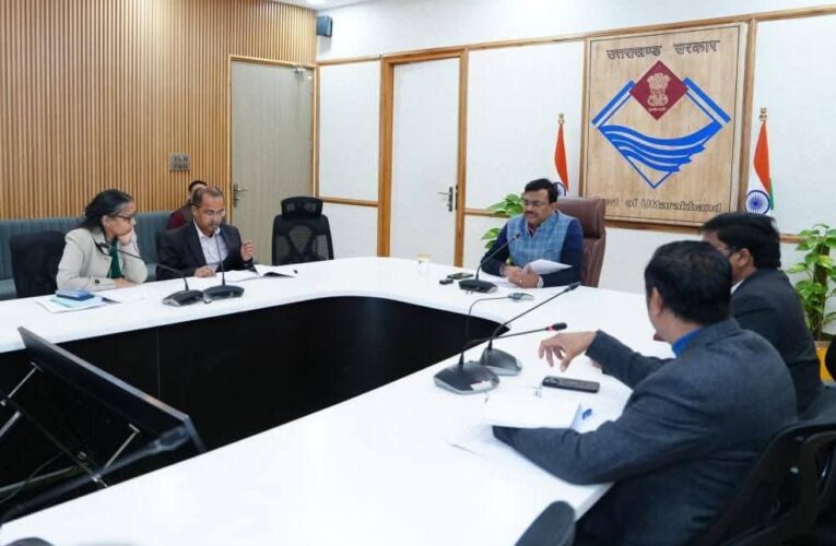 मुख्य सचिव आनन्द बर्द्धन की अध्यक्षता में व्यय वित्त समिति की बैठक आयोजित, बैठक के दौरान विभिन्न विभागों के प्रस्तावों को संस्तुति प्रदान की गई