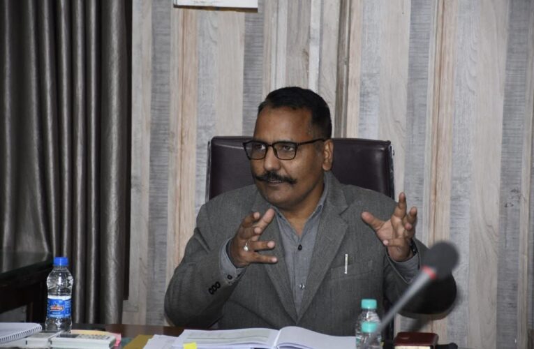 जिलाधिकारी नैनीताल ललित मोहन रयाल द्वारा उधम सिंह नगर के ग्राम-रुद्रपुर की कुल 3.6 हेक्टेयर (लगभग 9 एकड़) भूमि के पट्टे निरस्त कर भूमि को राज्य सरकार में निहित करने के आदेश किए गए