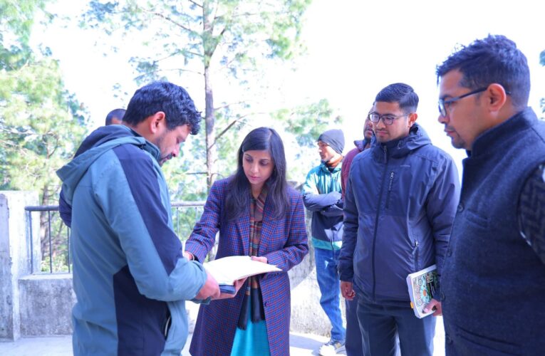 छात्रावासों में सुविधाओं को लेकर जिलाधिकारी का औचक निरीक्षण, सुधार के निर्देश, लाइब्रेरी तथा खेलकूद सुविधा होगी उपलब्ध, प्रत्येक माह लगाए जाएंगे स्वास्थ्य कैंप