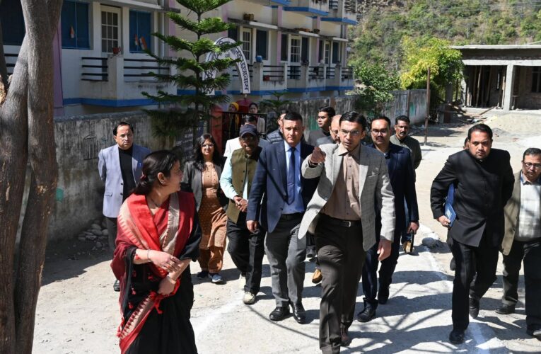 देहरादून जिलाधिकारी सविन बंसल ने (के०जी०बी०वी०)त्यूनी खेल मैदान लिए डीएमएफ से  रु० 10.00 लाख  स्वीकृत, 6 लाख की प्रथम किस्त जारी