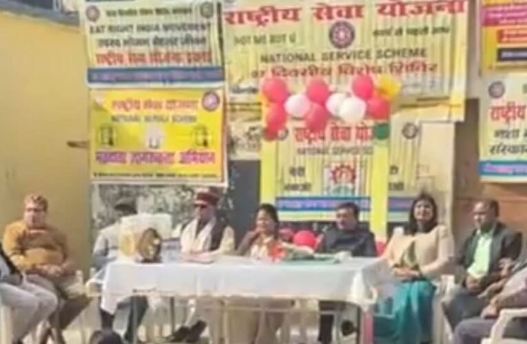 श्री मारवाड़ कन्या पाठशाला इंटर कॉलेज में एनएसएस इकाई के सात दिवसीय विशेष शिविर का समापन, उत्कृष्ट प्रदर्शन करने वाली छात्राओं को मेयर अनीता देवी अग्रवाल ने किया पुरस्कृत