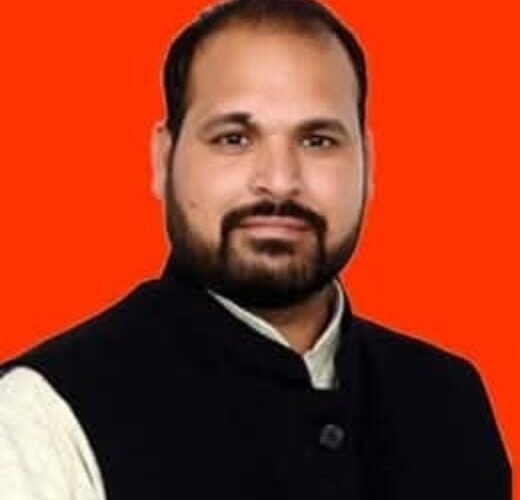 रुड़की: भाजपा नेता अमित सैनी की सड़क हादसे में मौत, पेड़ से टकराई कार, टक्कर इतनी तेज थी कि कार के उड़ गए परखच्चे