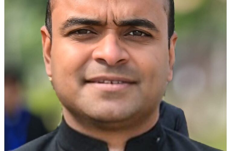 सरकारी संपत्ति को विरुपित करने वालो पर डीएम मयूर दीक्षित हुए शक्त, जिलाधिकारी के निर्देश पर सरकारी सम्पति को विरुपित करने पर 09 लोगों के विरुद्ध की गई प्राथमिकी की दर्ज