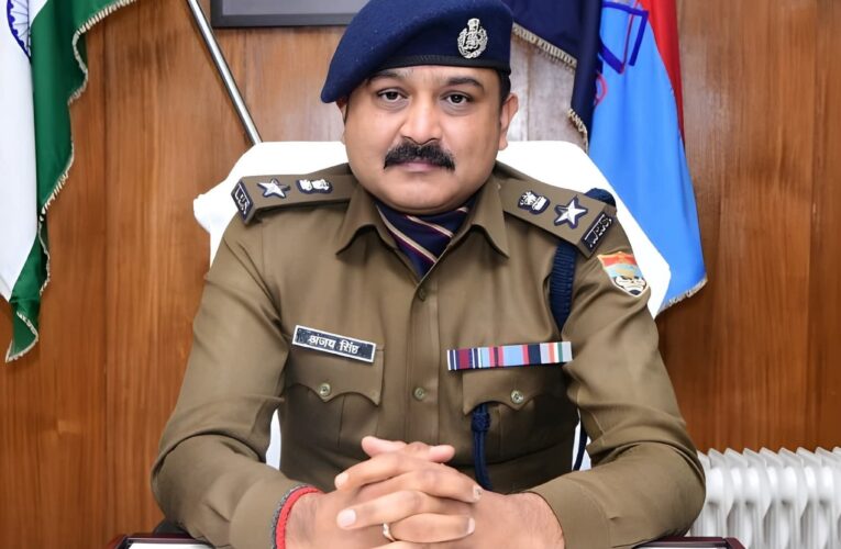 वरिष्ठ पुलिस अधीक्षक देहरादून अजय सिंह ने दो निरीक्षकों और दो उप निरीक्षकों के स्थानांतरण किए, कालसी और चकराता भेजा
