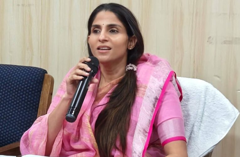 कुम्भ मेला में श्रद्धालुओं की सुविधा, सुरक्षा एवं सुगमता सुनिश्चित करने के साथ ही कुम्भ क्षेत्र को स्वच्छ और सुंदर बनाना मेला प्रशासन की सर्वोच्च प्राथमिकता : मेलाधिकारी