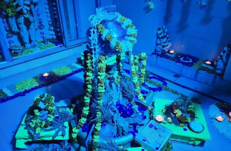 भगवानपुर व आसपास के क्षेत्रों में महाशिवरात्रि के पावन अवसर पर श्रध्दालुओं ने किया भगवान शिव का जलाभिषेक, सुबह से ही मंदिरों में बम-बम भोले और हर-हर महादेव के जयकारो से वातावरण गूंज उठा