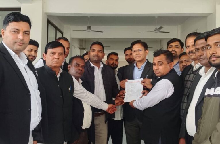 अधिवक्ता एसोसिएशन भगवानपुर के वकीलों ने भी दिया लक्सर के वकीलों को समर्थन, वकीलों पर हो रहे अत्याचार के विरोध में उपजिलाधिकारी को सौंपा ज्ञापन, न्यायिक कार्यों की हड़ताल,नहीं करेगे कार्य