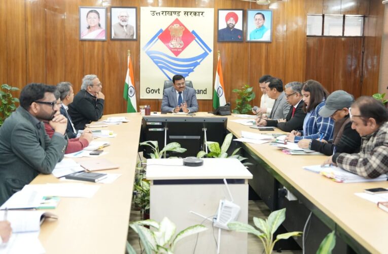 पलायन रोकथाम व सीमांत क्षेत्रों में रोजगार योजनाओं को तेज़ी से लागू करने के निर्देश