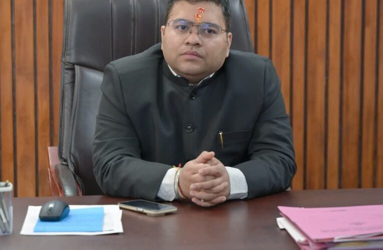 विधानसभा सत्र अवधि के दौरान स्वीकृत नहीं होंगे अवकाश, रुद्रप्रयाग जिलाधिकारी ने जारी किया आदेश, सत्र अवधि में कार्यालय में अधिकारियों की उपस्थिति अनिवार्य