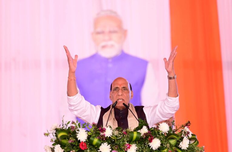 धामी बने ‘धुरंधर’, उत्तराखंड विकास की राह पर अग्रसर: राजनाथ सिंह, धामी सरकार के फैसले बने मिसाल, विकास को मिली रफ्तार