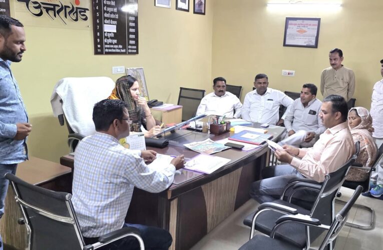 जल्द खुलेंगे नए उर्वरक बिक्री केन्द्र: नीशू राठी, गन्ना समिति लिब्बरहेड़ी की प्रबन्ध समिति की बैठक में किसानों के हित में लिए गए महत्वपूर्ण निर्णय