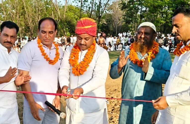 पूर्व मेयर गौरव गोयल ने फीता काटकर किया दंगल का उद्घाटन,कहा-कुश्ती आज के युवाओं की पहली पसंद