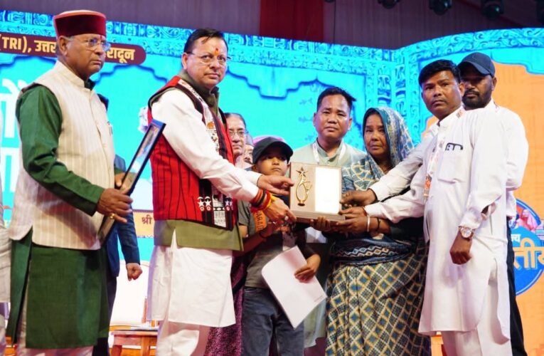 मुख्यमंत्री पुष्कर सिंह धामी ने देहरादून में राज्य जनजातीय महोत्सव 2026 में किया प्रतिभाग
