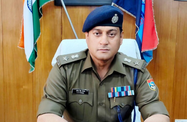 देहरादून जिले के दो थाने के प्रभारियों समेत कुल 14 निरीक्षकों व उपनिरीक्षकों का तबादला, पटेलनगर थाना प्रभारी चंद्रभान सिंह अधिकारी को हरिद्वार जिले में भेजा गया