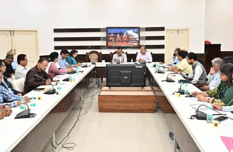 हरिद्वार: 01 अप्रैल से जनपद में “वृहद स्वच्छता अभियान” का शुभारंभ, 37 विभागों के नोडल अधिकारी नामित, जनसहभागिता से बनेगा जनआंदोलन, हाईवे, रेलवे स्टेशन, नगर क्षेत्र, धार्मिक स्थल व निजी विद्यालय भी शामिल