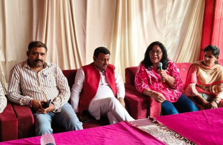 आंगनबाड़ी कार्यकत्रियों ने विभिन्न मांगों को लेकर की चर्चा, मानदेय बढ़ाने सहित मांगे पूरा न करने पर दी आंदोलन की चेतावनी