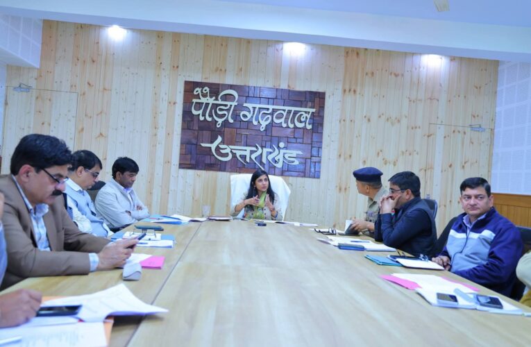 चारधाम यात्रा 2026: व्यवस्थाओं को लेकर प्रशासन अलर्ट मोड में, सुरक्षित और सुगम यात्रा के लिए कंट्रोल रूम से लेकर ग्राउंड स्तर तक व्यवस्थाओं की सघन निगरानी