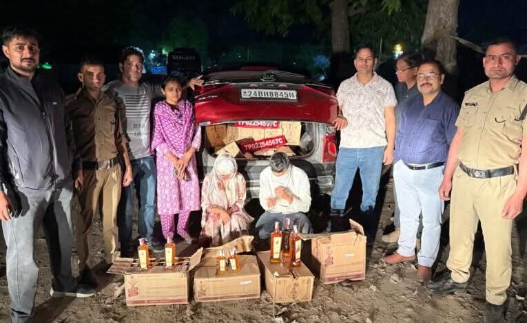 हरिद्वार में अवैध शराब की बड़ी खेप बरामद, महिला सहित दो गिरफ्तार, जब्त शराब की कीमत लगभग साढ़े चार लाख रुपये आंकी गई