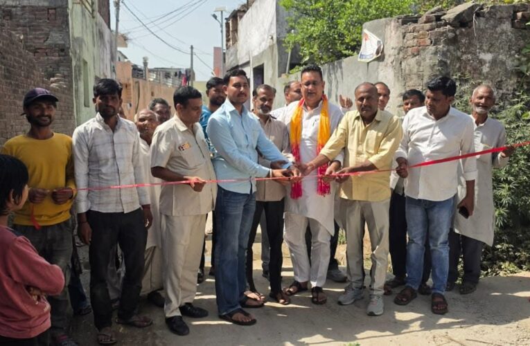 आखिर महेश्वरी गांव के भी अच्छे दिन आ ही गए, दो दशक से ग्रामीण कर रहे थे सड़क बनाने की मांग