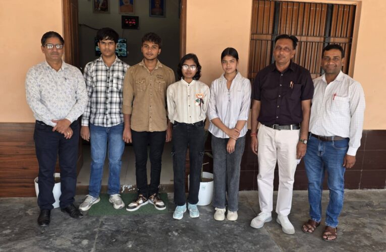 उत्तराखंड बोर्ड परीक्षा के रिजल्ट में राष्ट्रीय इंटर कॉलेज भलसवागाज का शानदार प्रदर्शन, हाईस्कूल के दीपांशु सैनी ने 432 अंक, इंटरमीडिएट में अंजलि ने 394 अंक प्राप्त किए