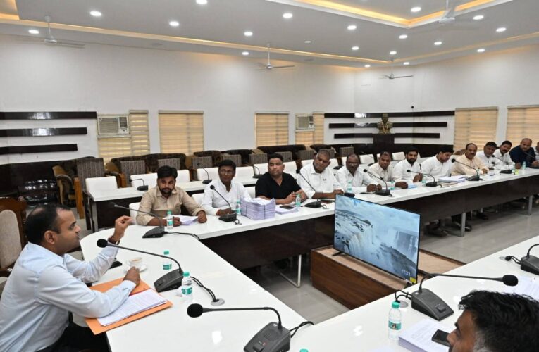 हरिद्वार: गहन पुनरीक्षण पूर्व तैयारियों के अंतर्गत किसी भी अर्ह मतदाता का नाम त्रुटिवश अपमार्जित न हो: जिला निर्वाचन अधिकारी/जिलाधिकारी मयूर दीक्षित