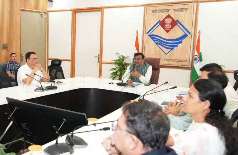 मुख्य सचिव ने ली कुम्भ मेला – 2027 की तैयारियों को लेकर बैठक, निर्माण कार्यों के शासनादेश के विलम्ब पर मुख्य सचिव ने जताई नाराजगी