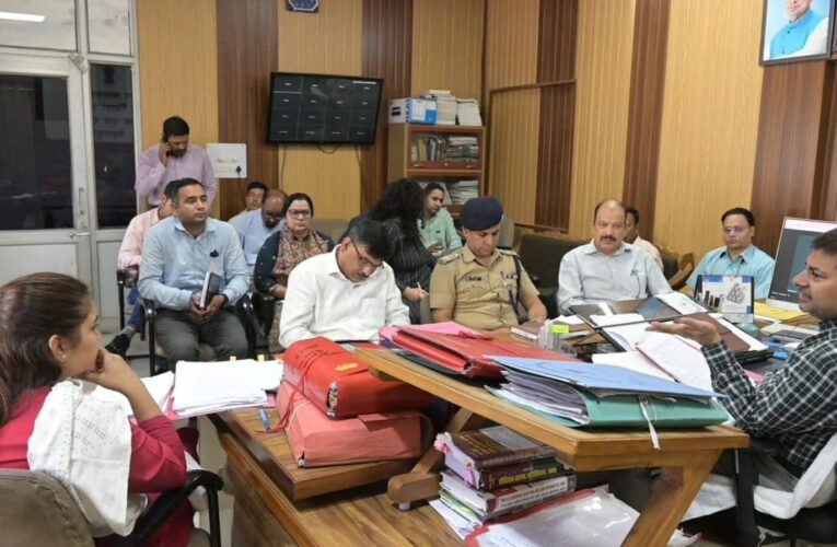 देहरादून: देवभूमि को नशामुक्त बनाने का संकल्प, जिला प्रशासन ने कसी कमर, ड्रग्स सप्लाई चेन तोड़ने को एजेंसियां एकजुट, सख्त कार्रवाई के निर्देश