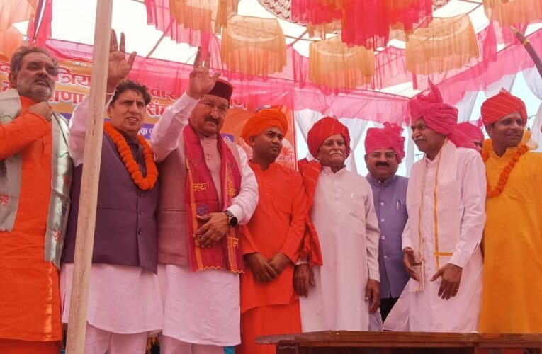 शूरवीर योद्धाओं के जीवन से प्रेरणा लेकर करें देशहित में काम करें: भरत चौधरी, हरिद्वार ग्रामीण विधानसभा क्षेत्र के ग्राम धारीवाला में वीर शिरोमणि महाराणा प्रताप की प्रतिमा का हुआ अनावरण, पूर्व कैबिनेट मंत्री स्वामी यतीश्वरानंद के सौजन्य से स्थापित हुई प्रतिमा