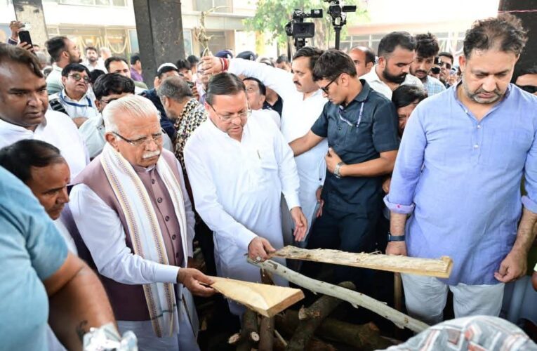 पूर्व मुख्यमंत्री मेजर जनरल भुवन चंद्र खंडूड़ी (से.नि) की अंतिम यात्रा में उमड़ा जनसैलाब, खड़खड़ी श्मशान घाट में राजकीय सम्मान के साथ किया गया अंतिम संस्कार
