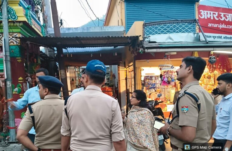 चारधाम यात्रा व्यवस्थाओं को लेकर प्रशासन सतर्क, जिलाधिकारी के निर्देशों पर एसडीएम श्रीनगर ने किया यात्रा मार्ग और पार्किंग स्थलों का निरीक्षण