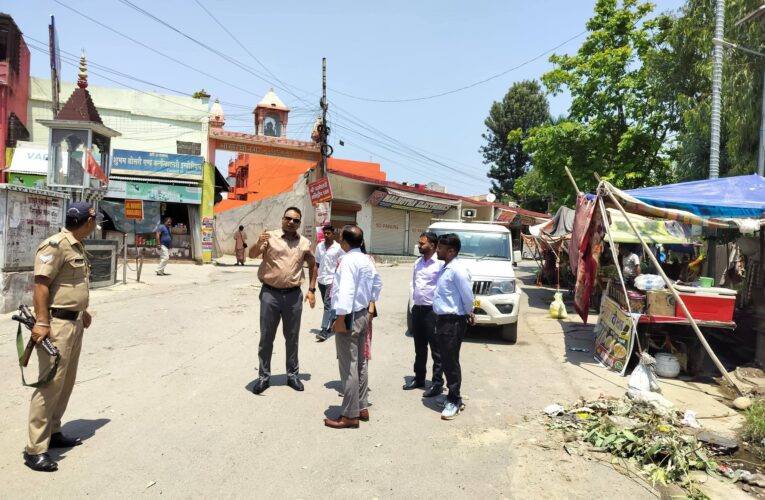 कुंभ मेला-2027 की तैयारियों को लेकर अवस्थापना एवं निर्माण कार्यों में तेजी, अपर मेलाधिकारी ने अधिकारियों की टीम के साथ भूपतवाला एवं धनौरी क्षेत्र का किया स्थलीय निरीक्षण, व्यवस्थाओं एवं निर्माण कार्यों की प्रगति का लिया जायजा