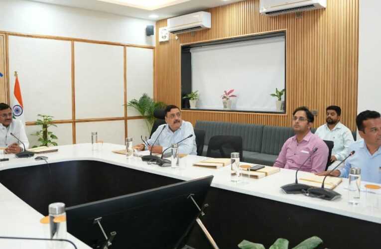 मुख्य सचिव आनन्द बर्द्धन की अध्यक्षता में सुरक्षित भोजन एवं स्वस्थ आहार पर गठित राज्य स्तरीय सलाहकार समिति की 6वीं बैठक सम्पन्न, मिलावटखोरी से सम्बन्धित न्यायालयों में चल रहे मामलों पर मजबूत पैरवी की जाए, ताकि मिलावटखोरों को कड़ी से कड़ी सजा मिल सके