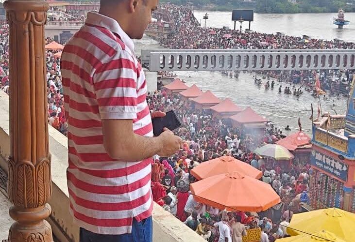 चारधाम यात्रा व्यवस्थाओ का जायजा लेने हरकी पौड़ी पहुंचे जिलाधिकारी मयूर दीक्षित, चारधाम यात्रा व्यवस्थाओ से जुड़े सभी अधिकारियों को  संवेदनशील के साथ दायित्वों का निर्वहन करने के दिए निर्देश