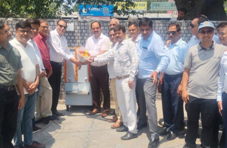 रुड़की: रोटरी क्लब ने तहसील परिसर में वाटर कूलर लगवाया