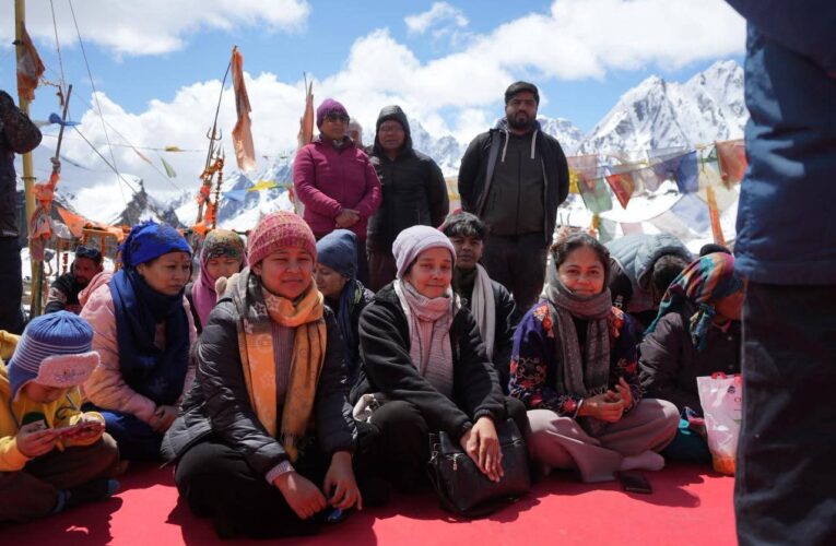 आदि कैलाश-ओम पर्वत यात्रा को लेकर बढ़ा उत्साह, मात्र 33 दिनों में जारी हुए 30 हजार से अधिक इनर लाइन परमिट, रिकॉर्ड रफ्तार से बढ़ी आदि कैलाश यात्रा, मात्र 33 दिनों में 30,016 इनर लाइन परमिट जारी