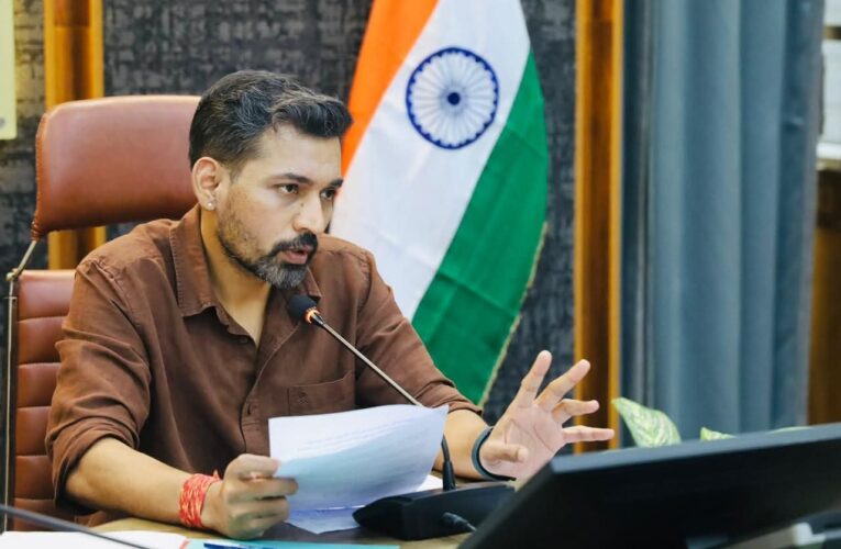 चारधाम यात्रा व्यवस्थाओं को लेकर डीएम का सख्त निर्देश-किसी स्तर पर न हो लापरवाही, श्रद्वालुओं की सुरक्षा, स्वास्थ्य, स्वच्छता व्यवस्थाओं पर विशेष निगरानी पर जोर