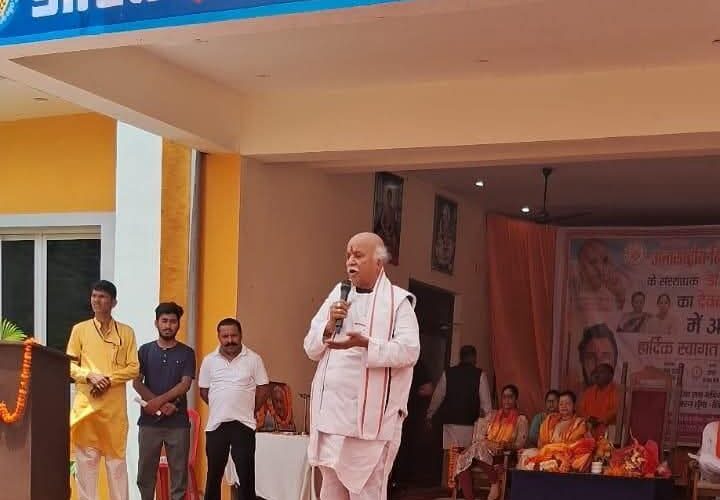 हिंदू समाज को संगठित और जागरूक रहने की आवश्यकता: तोगड़िया, हद्दीपुर गाँव में अंतरराष्ट्रीय हिन्दू परिषद एवं राष्ट्रीय बजरंग दल द्वारा आयोजित कार्यक्रम को संस्थापक/ अध्यक्ष प्रवीण तोगड़िया ने किया संबोधित, हिंदू समाज की एकता, आत्मरक्षा, गोसंरक्षण और सामाजिक जागरूकता जैसे विषयों पर रखे अपने विचार